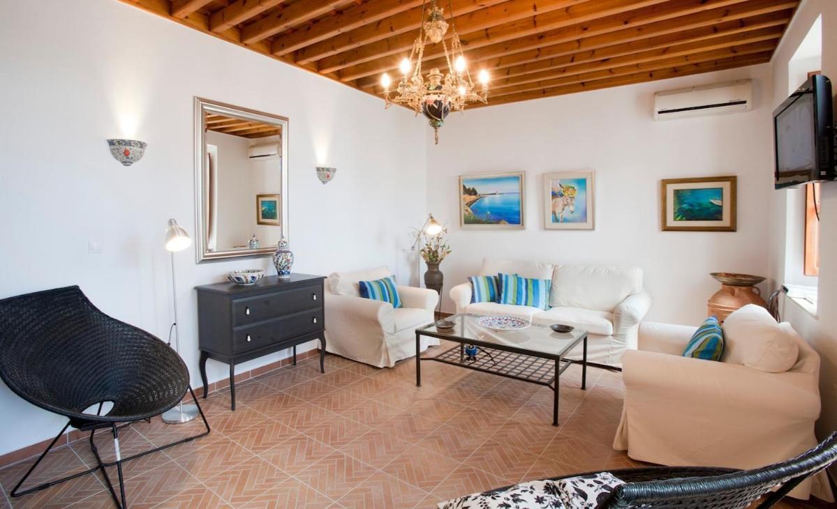 Villa Lindos Buitenkant foto