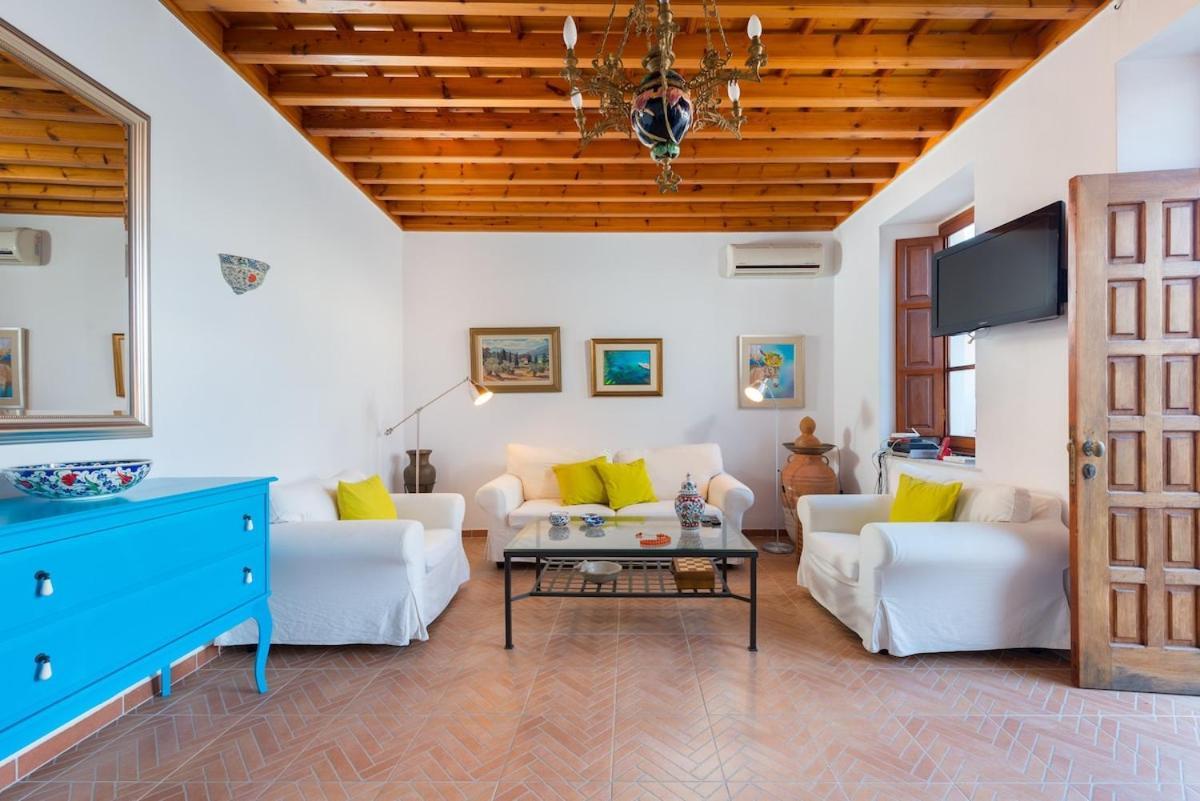 Villa Lindos Buitenkant foto