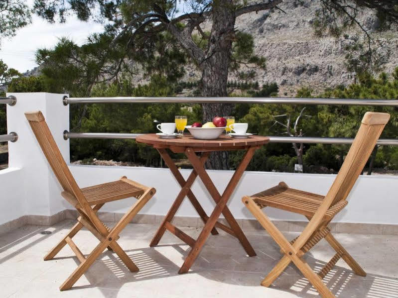 Villa Lindos Buitenkant foto
