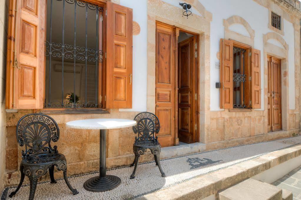 Villa Lindos Buitenkant foto